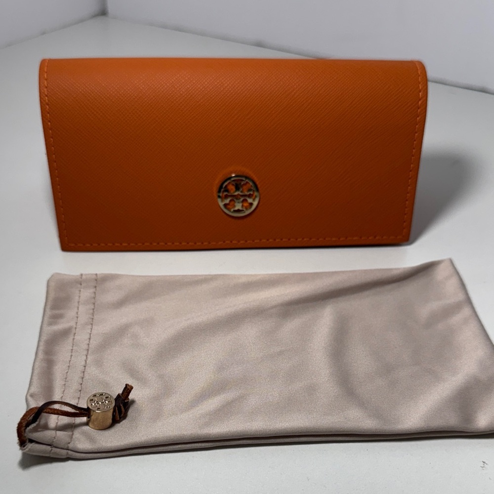 Tory Burch Authentic Eyeglass Case with Dust bag. NEW